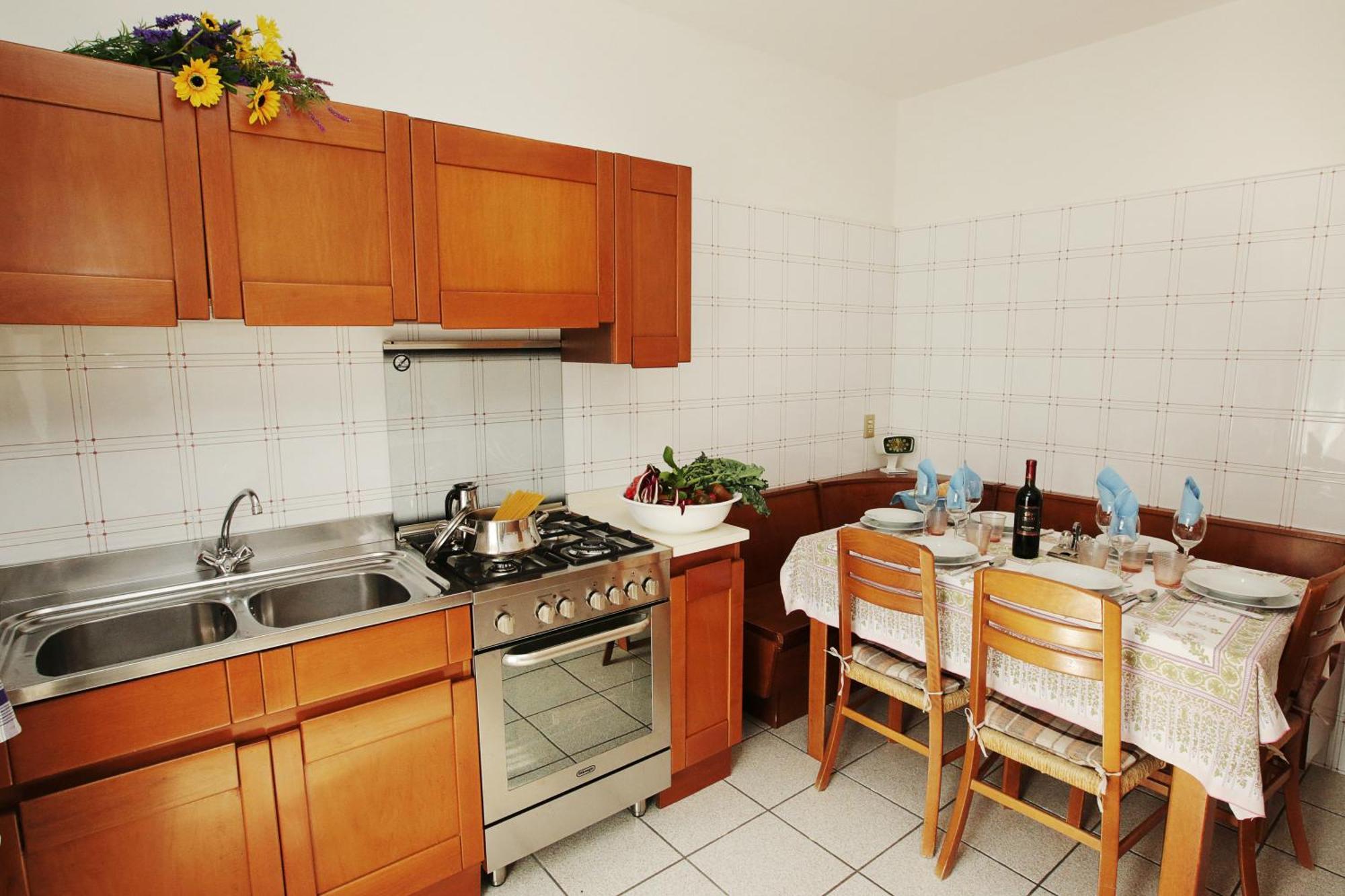 Appartamento Emma - Happy Rentals Riva del Garda Ngoại thất bức ảnh