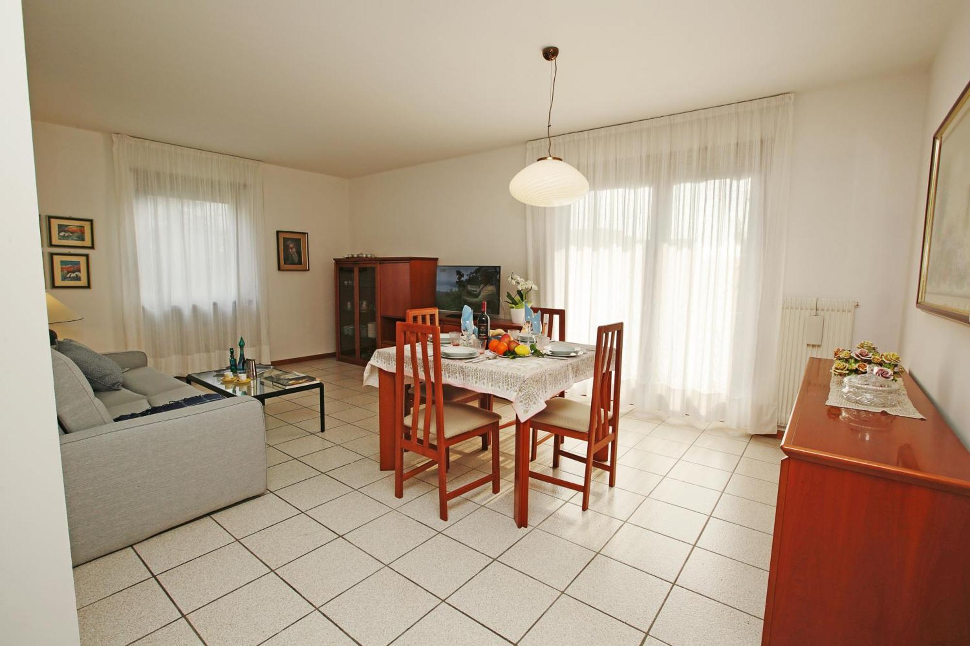 Appartamento Emma - Happy Rentals Riva del Garda Ngoại thất bức ảnh